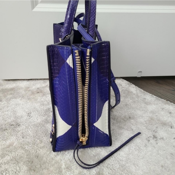 Balenciaga A6 blue python crossbody bag - Picture 3 of 8